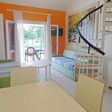 Курортный комплекс Centro Vacanze Pra' Delle Torri 4*