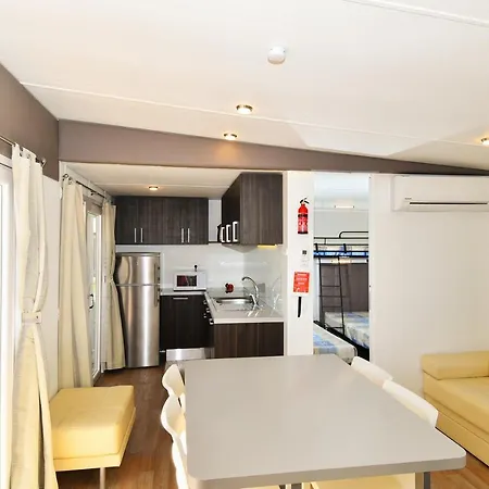 Centro Vacanze Pra' Delle Torri 4*