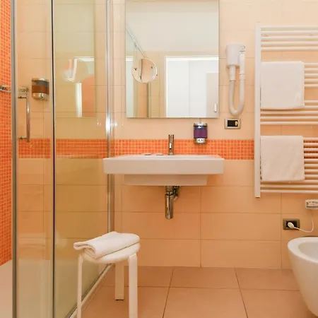 Centro Vacanze Pra' Delle Torri Курортный комплекс 4*