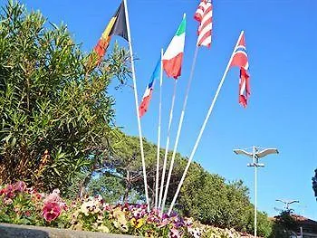 Курортный комплекс Centro Vacanze Pra' Delle Torri 4*