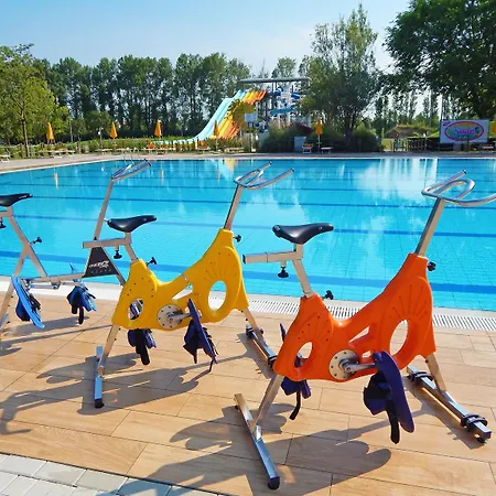 Centro Vacanze Pra' Delle Torri Station touristique 4*