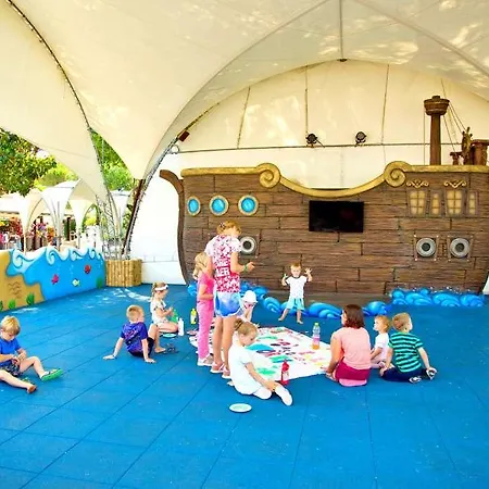 Centro Vacanze Pra' Delle Torri 4*